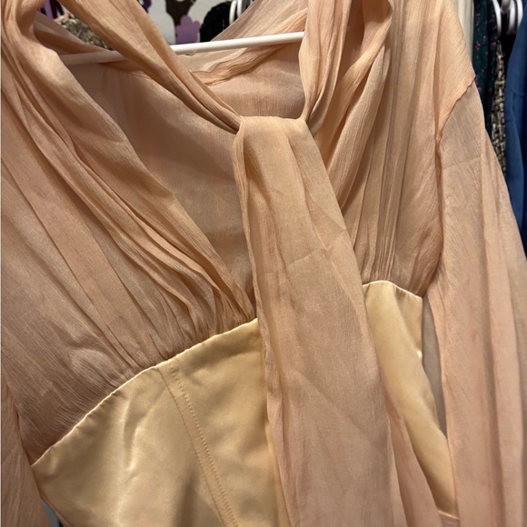 Elegant Cream Long-Sleeve dress - Picture 3 of 3